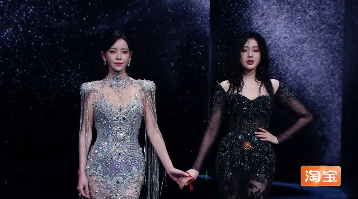 于文文张天爱亮相全程 好美！ 盯瞩大家都要注意身体