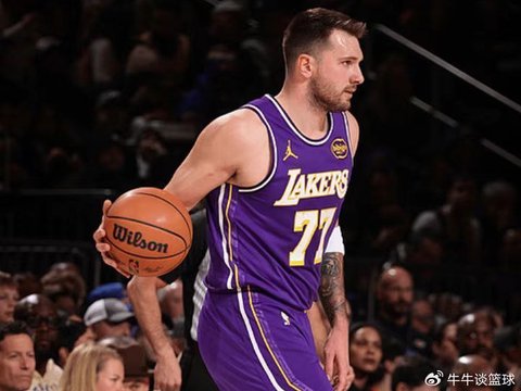 东契奇轰30+15完爆布伦森！唐斯比艾顿还软，老詹22分，替补太拉