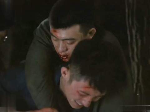 雪迷宫大结局晓光重伤昏迷，梁嘉驹被捕，江小海才是真正的小马哥