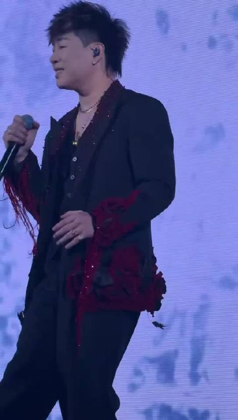 胡彦斌电子年会宠粉抽门票送耳机发年货