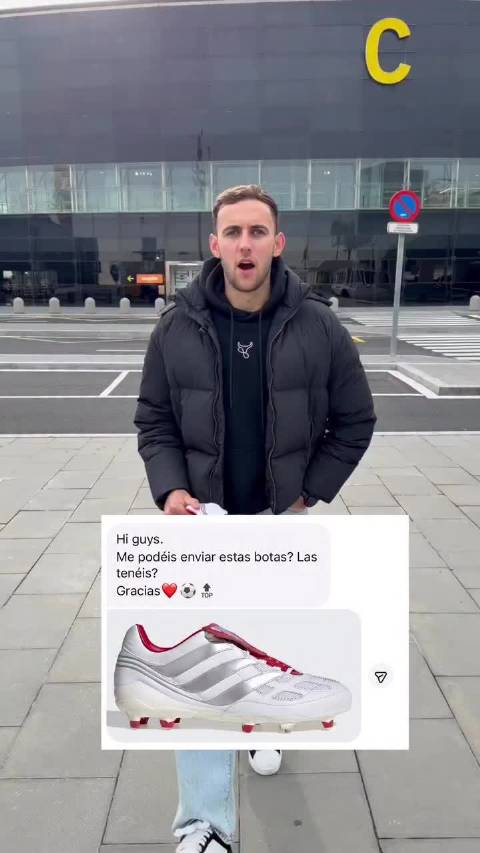 博主Rareboots Marketplace向哈维赠送阿迪达斯猎鹰球鞋