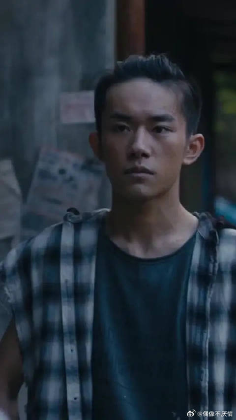 易烊千玺跟随守护周冬雨 ，电影已入围柏林电影节新生代单元，你期待吗