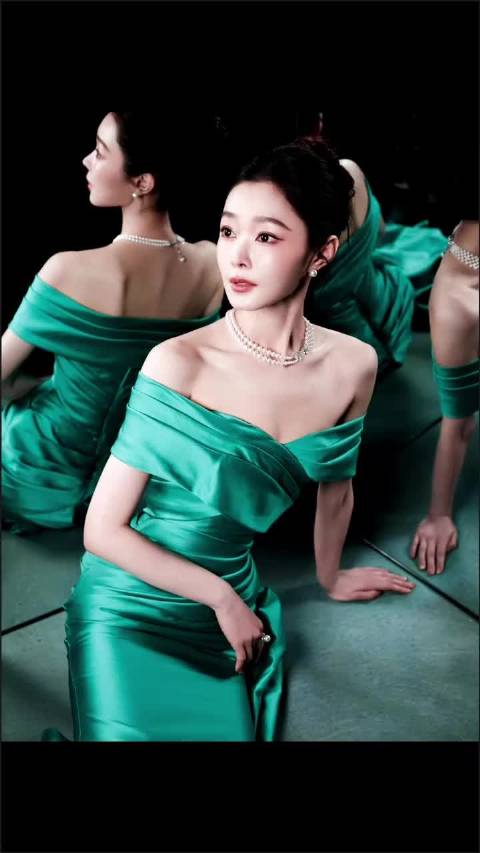 宋轶红毯公主盘发造型尽显东方柔美