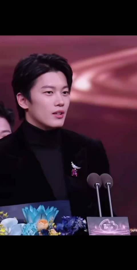 汪顺获微博年度关注运动员称号，2025全运会十九金创传奇