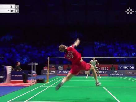 “你确实实力超群，可如今已是2025”