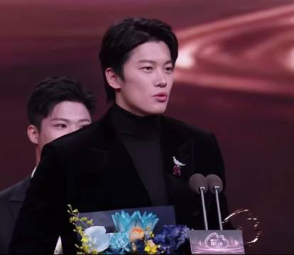 这段近景镜头太特么无敌了我看呆了！