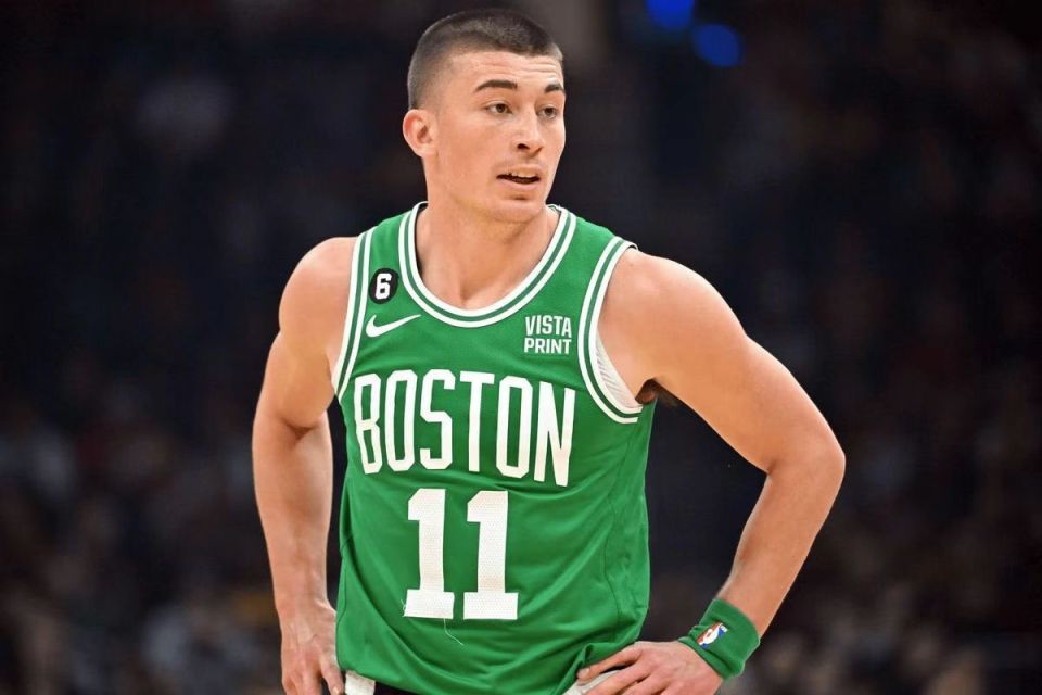 火箭两大核心被驱逐！KD申京合砍23分不敌残阵绿军，谢泼德被耽误比赛回顾：绿军多点开花火箭集体低迷