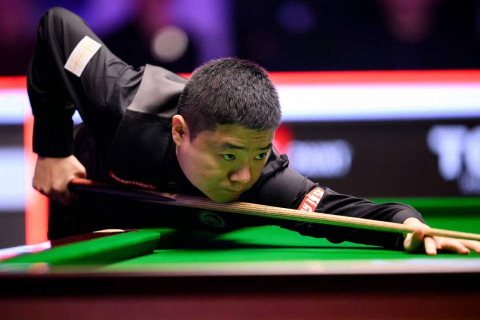 连续2年一轮游！丁俊晖呆若木鸡 中国出局唯一一人 确定无缘球员锦标赛