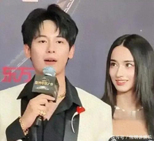 25岁胡先煦与22岁李宛妲街边相拥，恋情持续三年，女方是中德混血儿