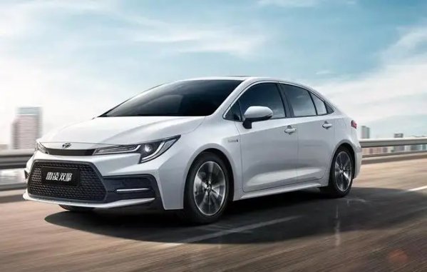 丰田高管回击马斯克：混动目前更好 纯电车才不成熟