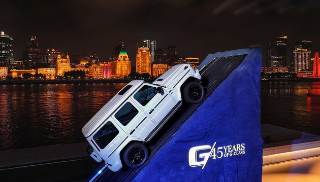 别人是硬要越野，奔驰大G是硬派越野！