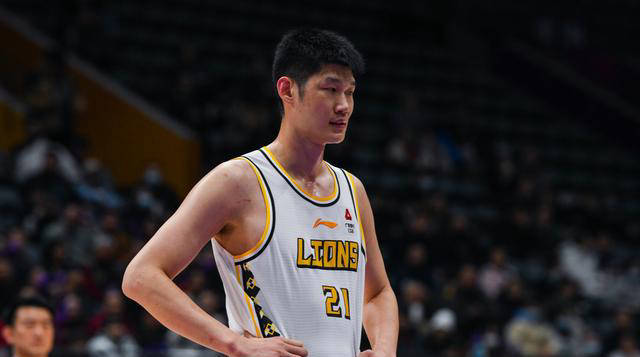 中国男篮18人集训名单揭晓，周琦缺席，3新人入选，广东队表现抢眼_郭士强_球员_胡明轩