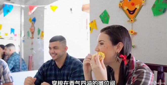 逛早市偶遇刘昊然董子健吃早餐偶遇刘昊然董子健