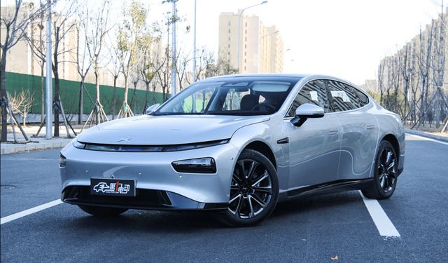 何小鹏回应“小鹏汽车为什么不做混动”