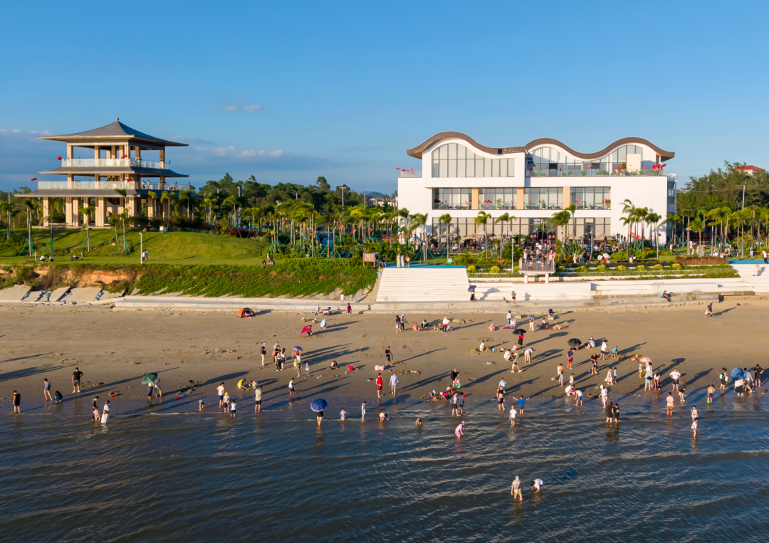 西葛沙滩。茂名日报社全媒体记者 周泽佳 摄