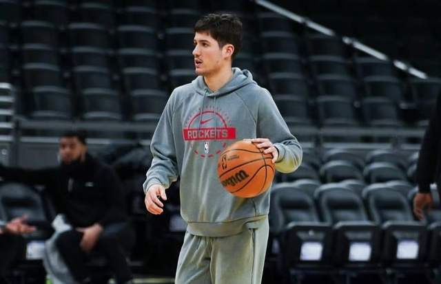 谢泼德自信过头，12投仅3中 火箭队第三后卫9分 即战力因顺位被低估