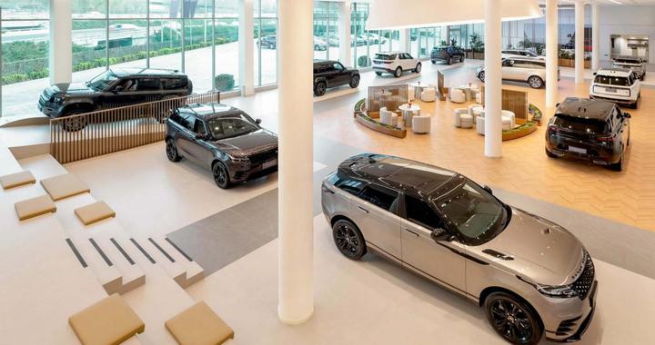 捷豹路虎：不逐潮，自成潮