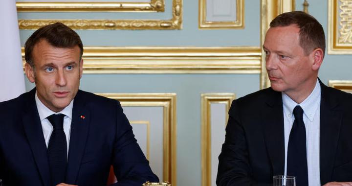 普京与马克龙要见了？法国总统外交顾问被曝访俄，克宫回应
