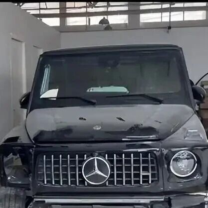 男子把奔驰借给朋友当婚车，结果婚礼当天连撞4车定损41万元！车修好后对方却称已离婚没钱结账，9年好友最终对簿公堂