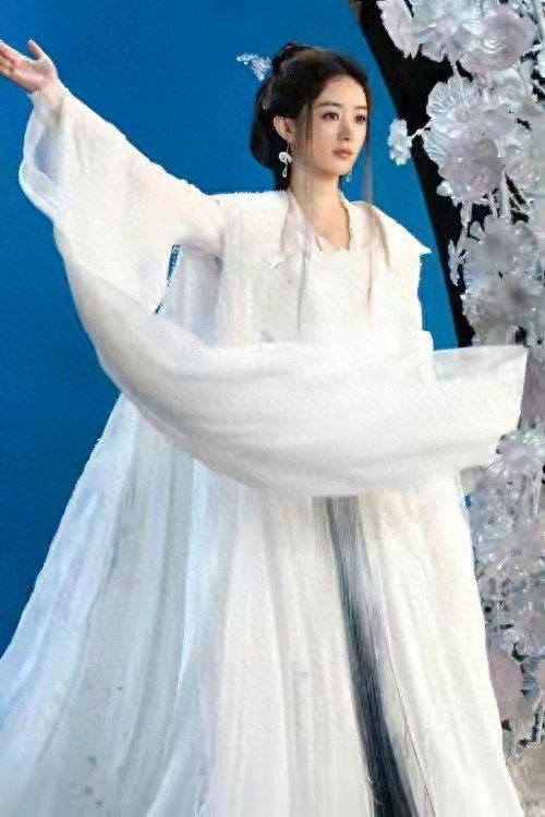 女演员气质有多重要?看央视《逍遥》的赵丽颖和谭松韵,就知道了