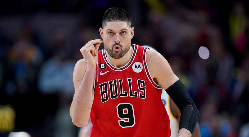 凯尔特人锁定武切维奇，西蒙斯互换交易引发东西部对抗_中锋_芝加哥公牛队_1