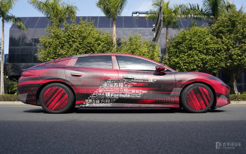 方程豹首款中大型轿车谍照曝光 “方程”“镁”命名二选一？