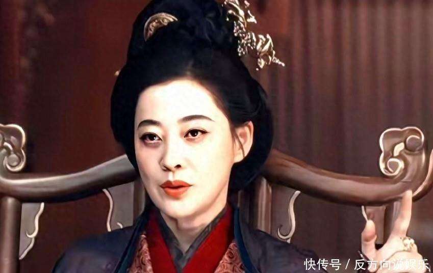 50岁梅婷成央视香饽饽，非女一号却艳压全场，演婆婆什么样？