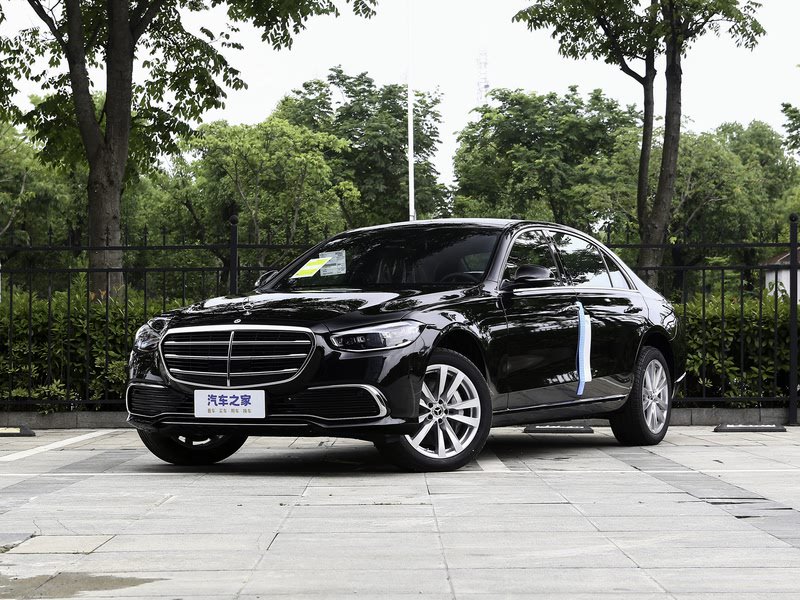 奔驰 S 型与同级别车型相比优势在哪