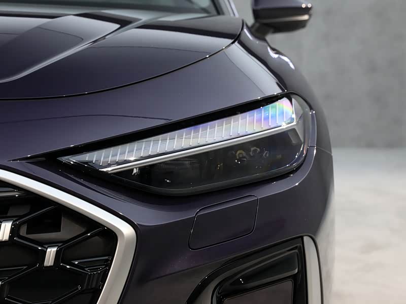 奥迪A5矩阵大灯演示有哪些特点