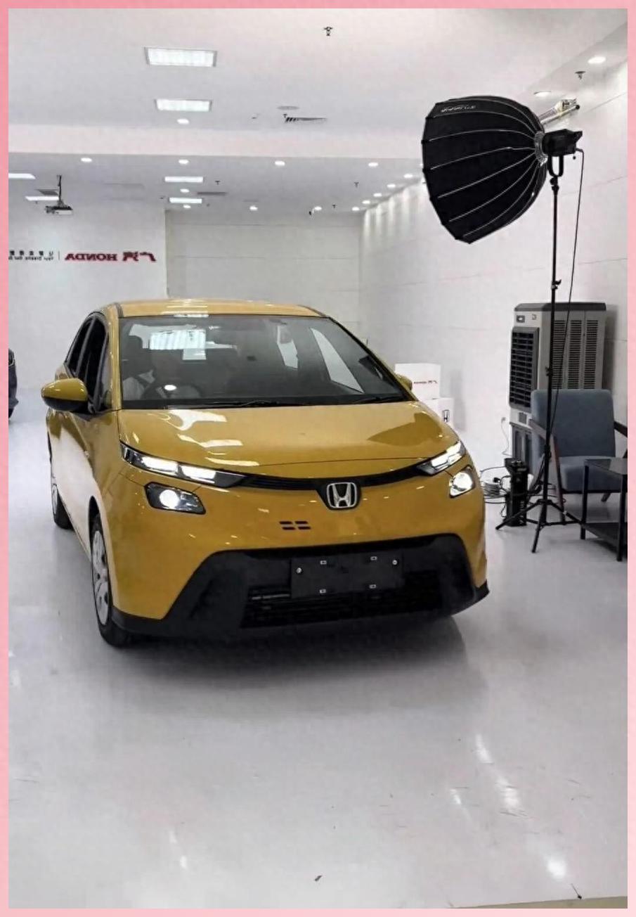 26款本田飞度到店,全新造型大屏,定位8万级以下?