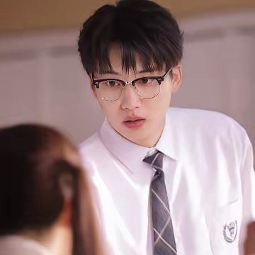 拍短剧心跳时刻时,导演问吴泽林对视时,你和陈梦怎么一直笑场