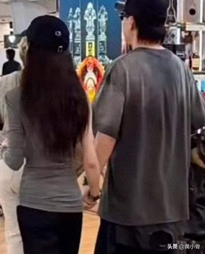 易梦玲采访录音公布，被问她和胡彦斌恋爱是真的吗？易梦玲没承认