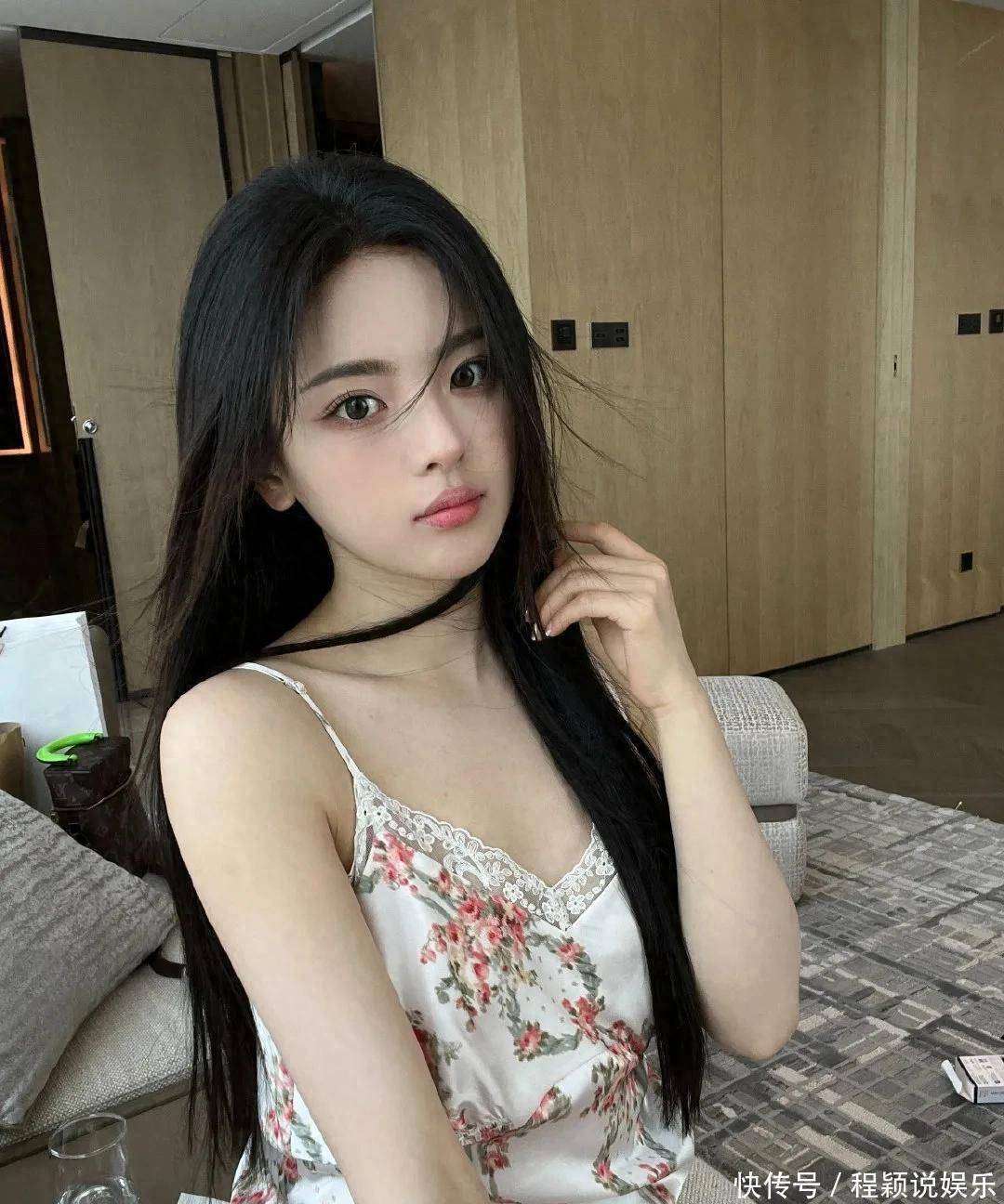 我们喜欢的不是杨超越，是平凡人的逆天改命