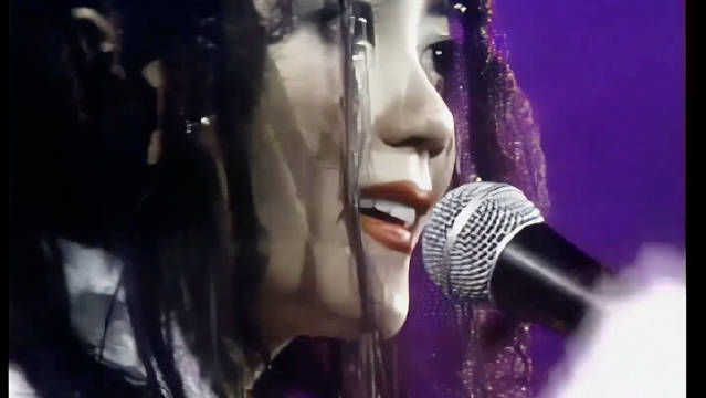 王菲1994年翻唱周华健经典歌曲《明天我要嫁给你》