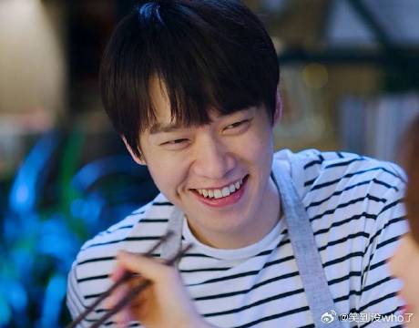 想要抓住一个女人的心，首先要抓住她的胃