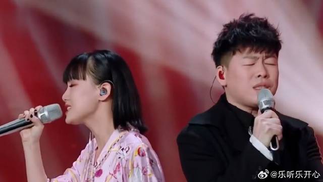 黄龄和胡彦斌合唱《还是要幸福》，不一样的黄龄