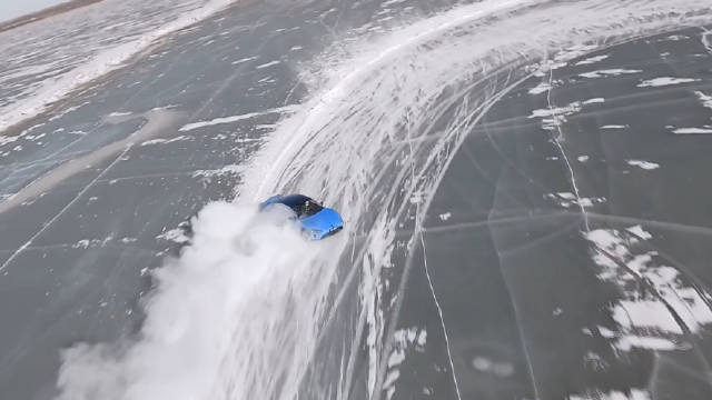 博主开新SU7在崇礼漂移