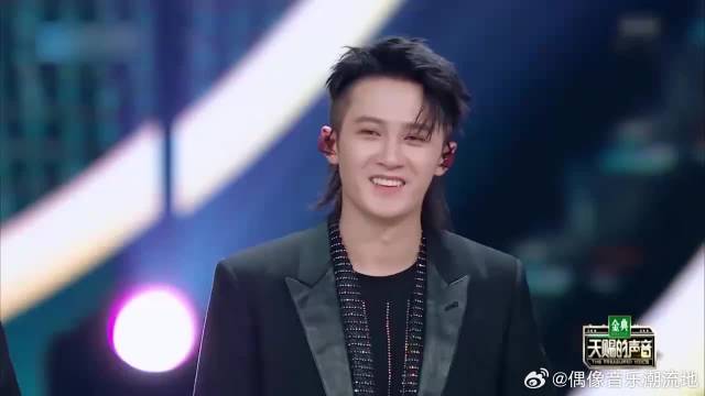 檀健次追星张韶涵，从懵懂时期就喜欢，上节目只为她！