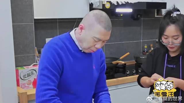 内娱爆料还得看大导演！冯小刚聊颁奖礼真相，全都在演戏