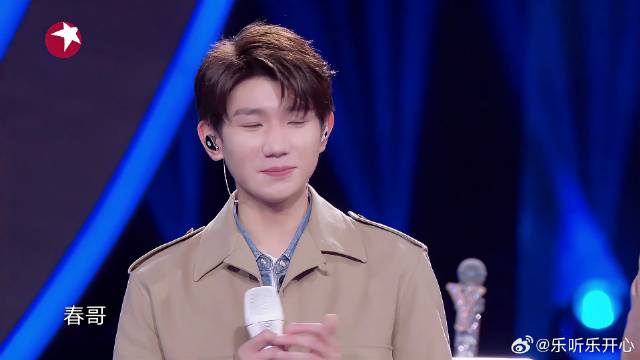 GAI唱粤语歌表白陈小春，还激动到眼眶泛红？