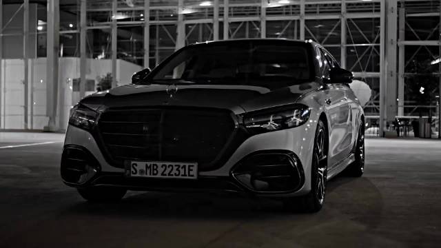 奔驰新一代S级平衡科技审美与豪华设计