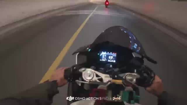 骑摩托一定管住自己的油门，隧道里骑车更是如此