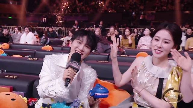 周深零秒清唱好运来即兴稳稳的