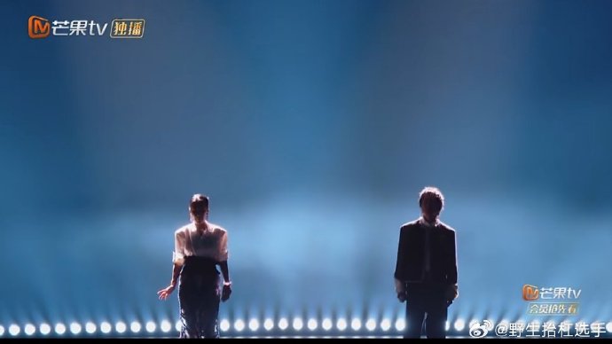 那英孙楠26年后再唱《只要有你》，高音破防！谁的DNA动了？