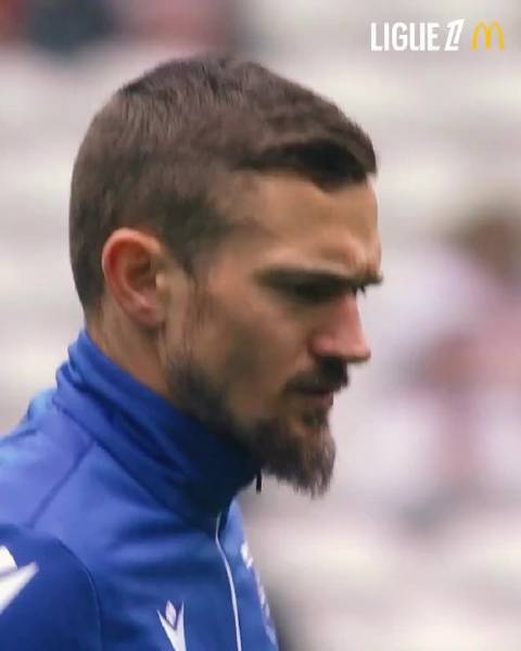 还记得欧塞尔时期的盖坦·佩兰吗？  他在这个冬窗回归法甲加盟里尔