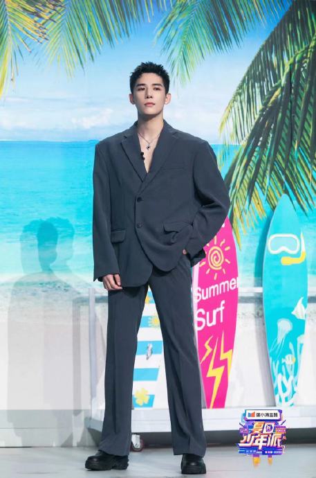 王安宇的“少年感”具体体现在哪些方面，粉丝为什么喜欢这一点？