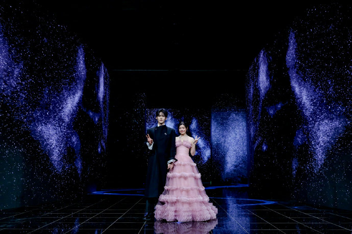 导播逆袭！陈妍希提周柯宇，这回镜头精准锁定本尊