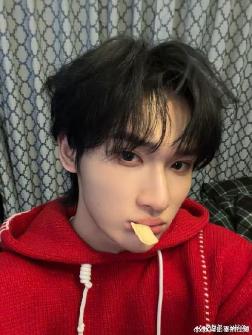 余宇涵喊“分手”的具体情景是什么？和刘涛发生了什么互动？