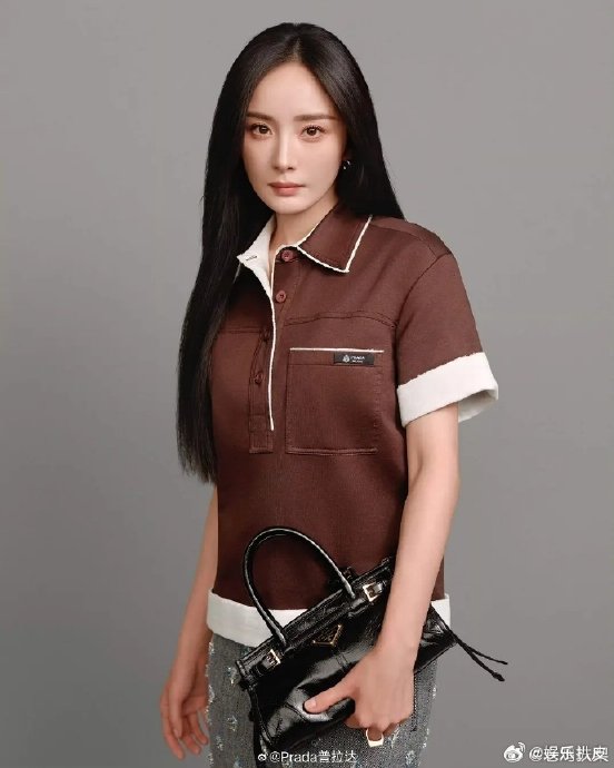 85花刘诗诗、唐嫣等同台领奖，她们的造型有什么共同特点？