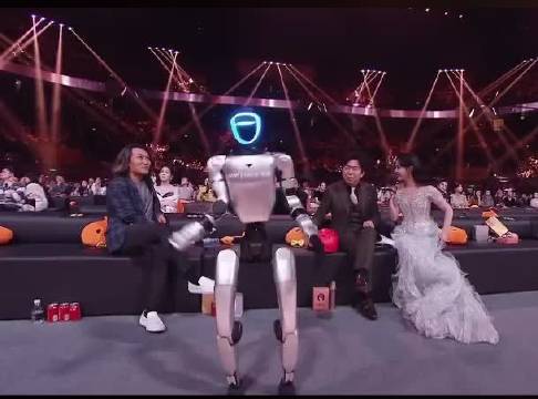 微博之夜呼吁禁止机器人虐待老人